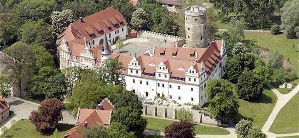 Schlosshotel Schkopau Exterior foto
